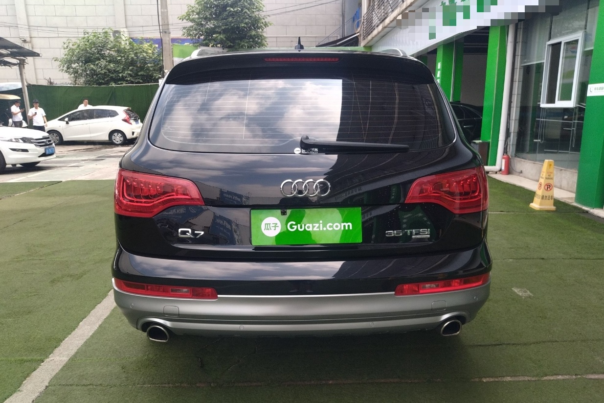 奥迪Q7 2014款 35 TFSI 进取型(进口)