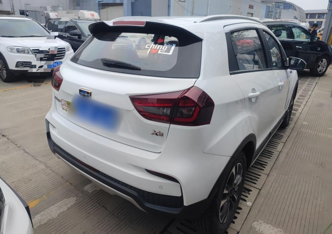 吉利汽车 远景X3 2019款 升级版 1.5L CVT尊贵型