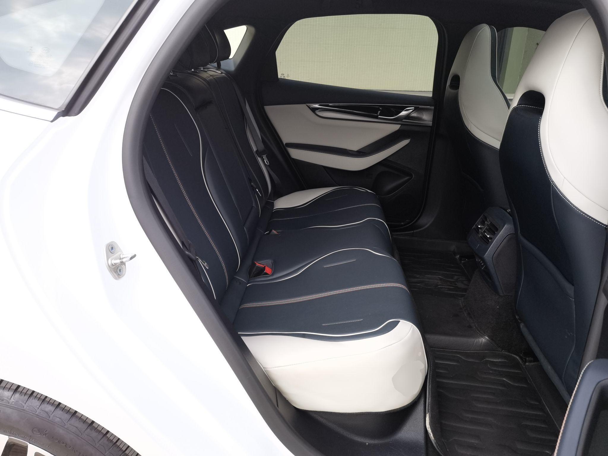 比亚迪 秦PLUS 2021款 EV 500KM 豪华型