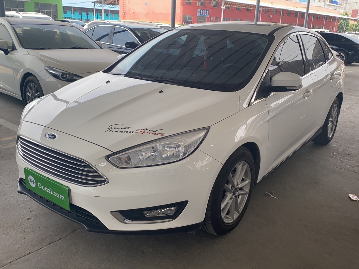 福特 福克斯 2017款 三厢 EcoBoost 125 自动超能风尚型智行版