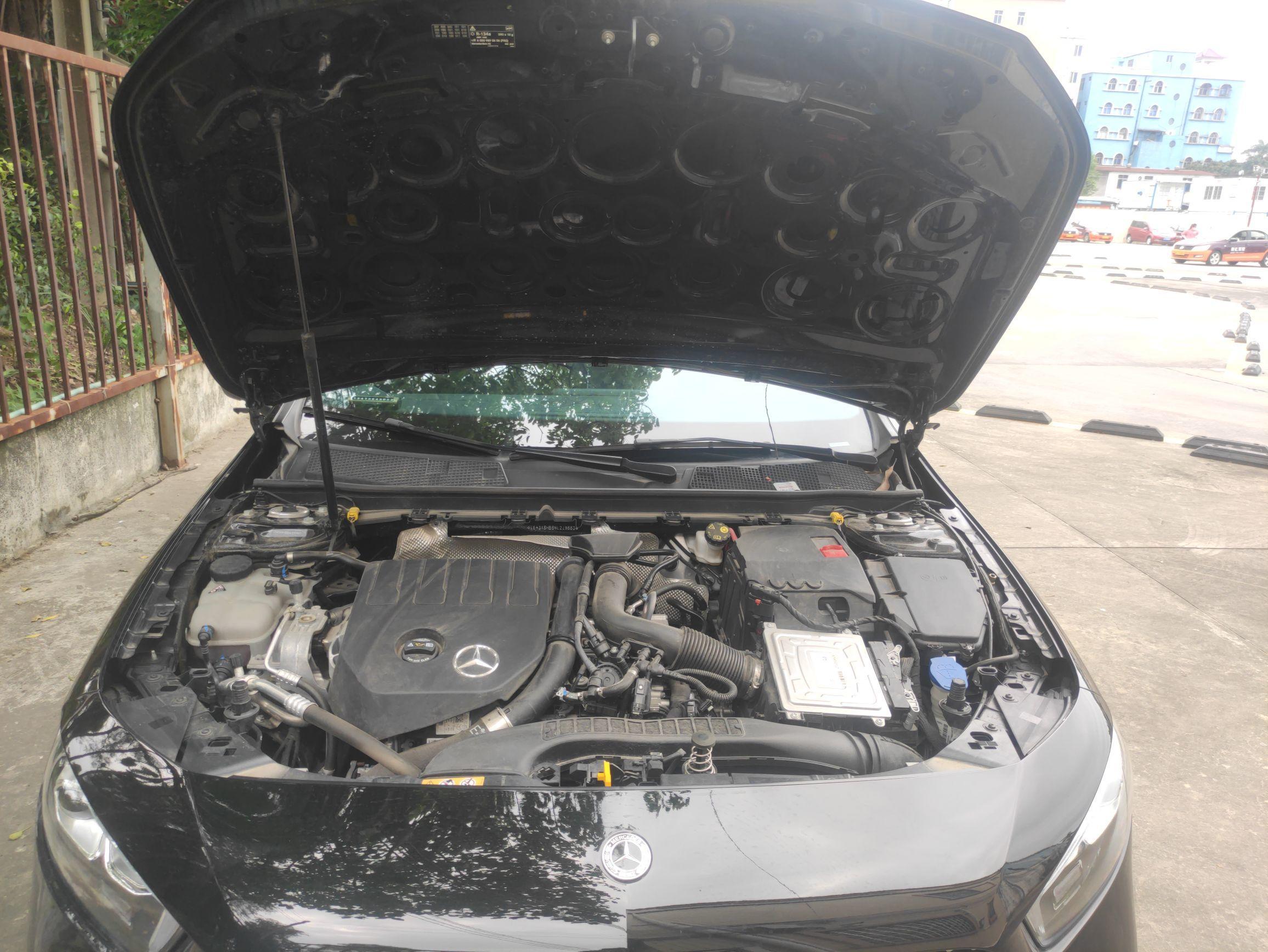 奔驰A级 2022款 A 200 L 运动轿车动感型