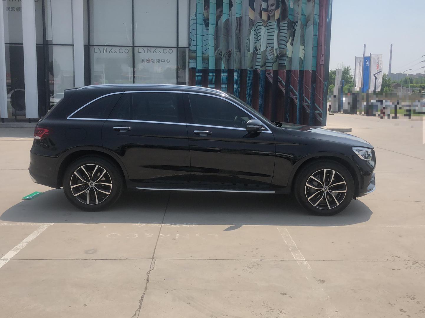 奔驰GLC级 2022款 改款二 GLC 260 L 4MATIC 豪华型