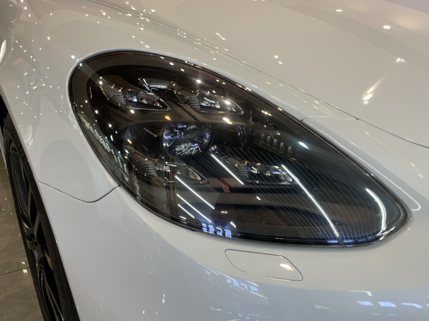 保时捷Panamera 2017款 Panamera 4 行政加长版 3.0T