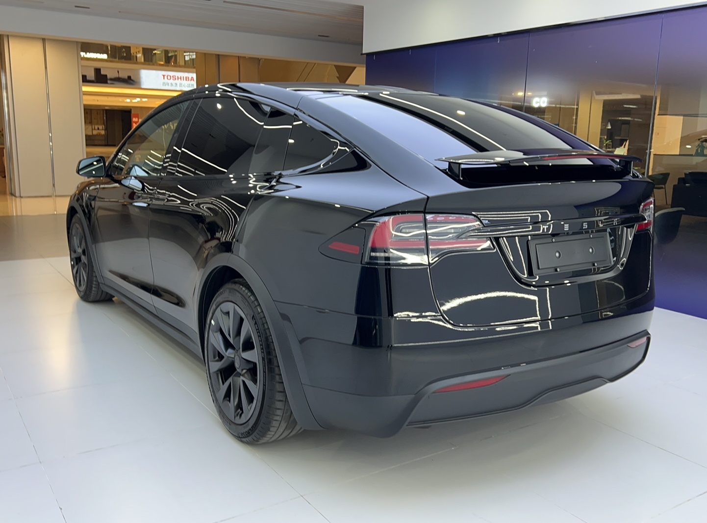 特斯拉Model X 2023款 双电机全轮驱动版(进口)