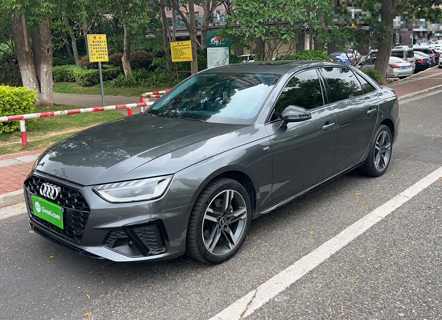 奥迪A4L 2022款 40 TFSI 豪华动感型