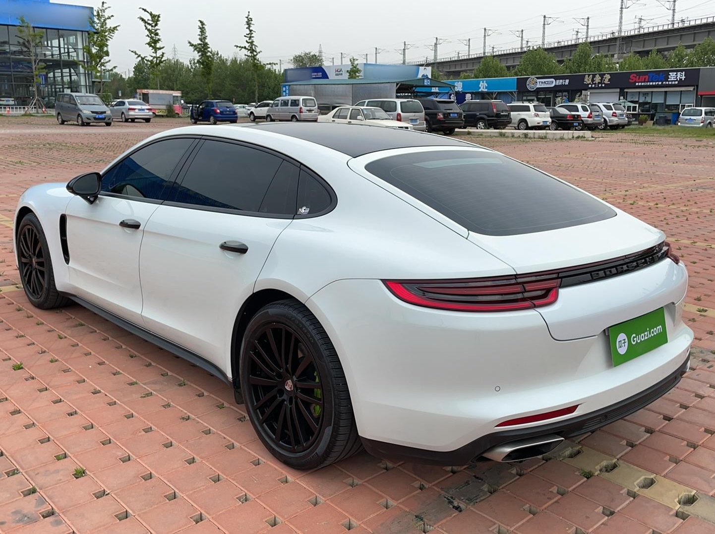 保时捷Panamera 2017款 Panamera 4 行政加长版 3.0T