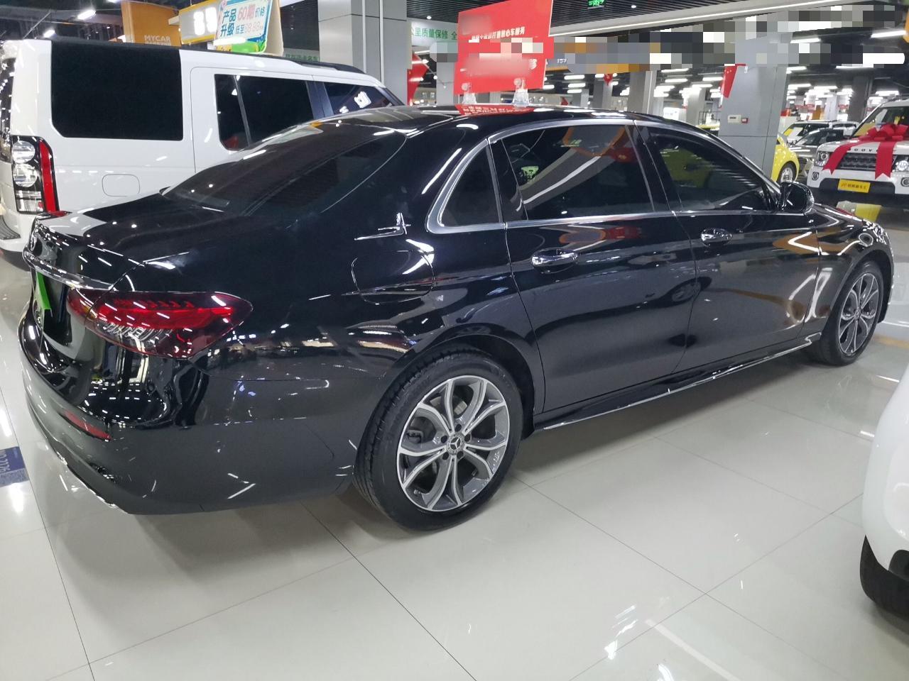 奔驰E级 2023款 E 300 L 运动时尚型