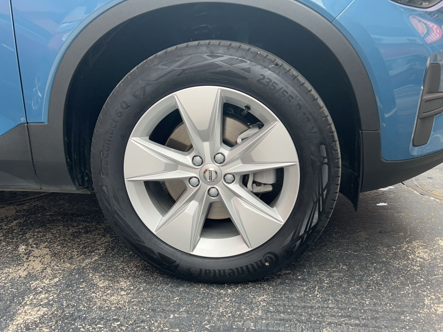 沃尔沃XC40 2023款 B3 智行时尚版