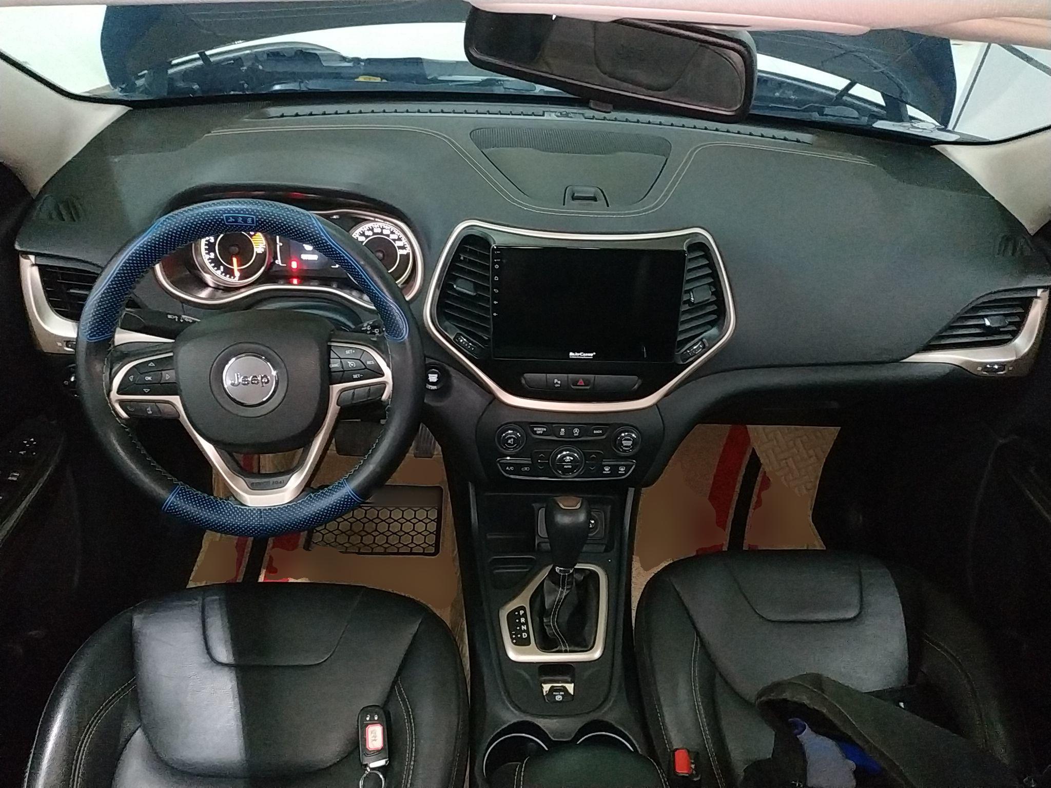 Jeep 自由光 2017款 2.4L 领先版