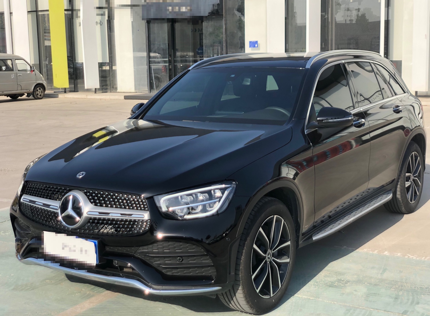 奔驰GLC级 2022款 改款二 GLC 260 L 4MATIC 豪华型