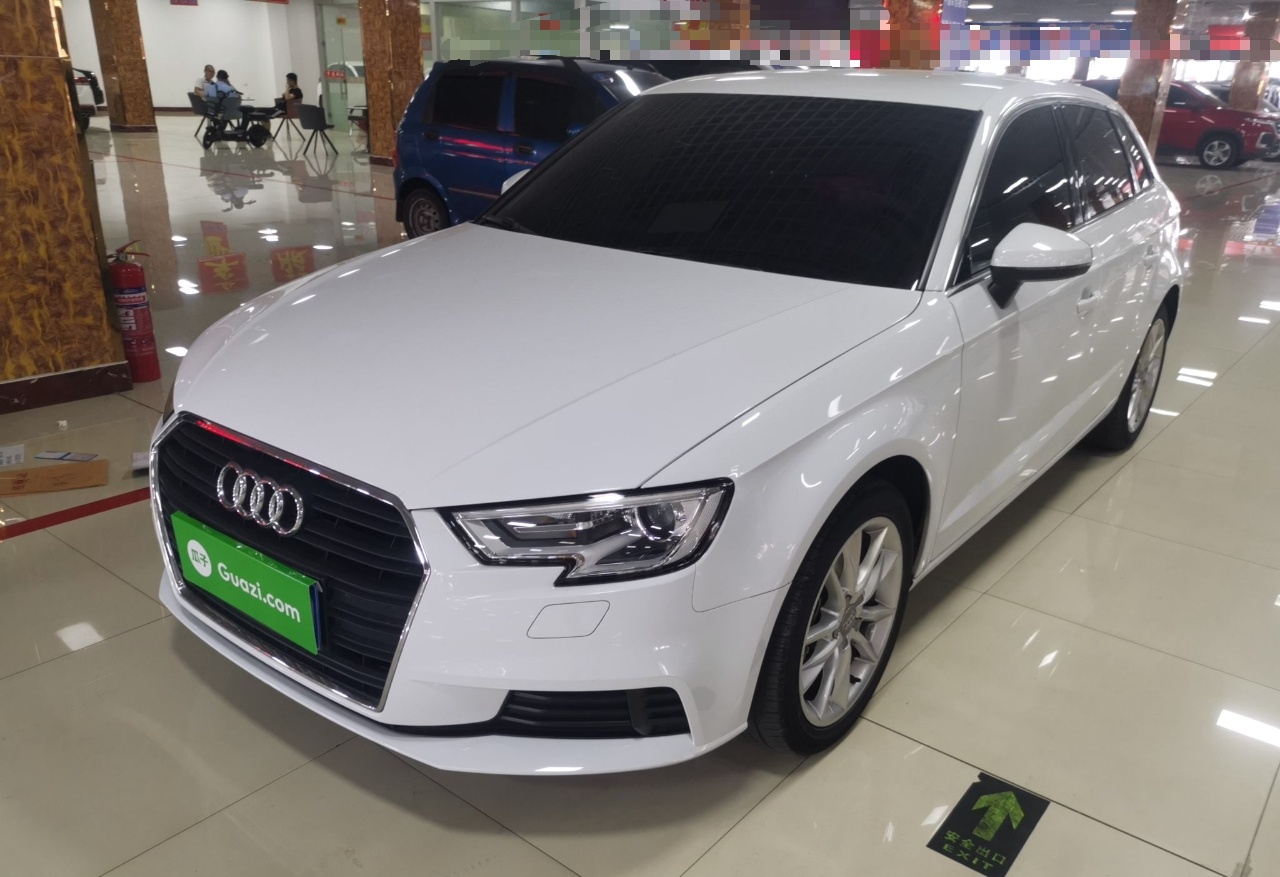 奥迪A3 2018款 30周年年型 Sportback 35 TFSI 进取型