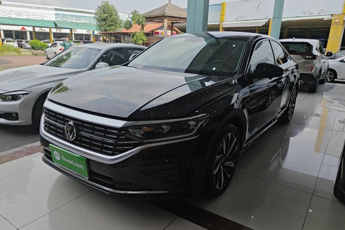 大众 帕萨特 2022款 330TSI 精英版 简配版
