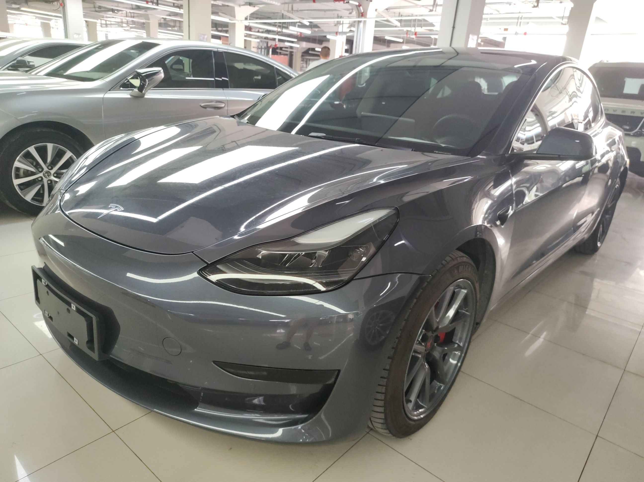 特斯拉 Model 3 2021款 标准续航后驱升级版