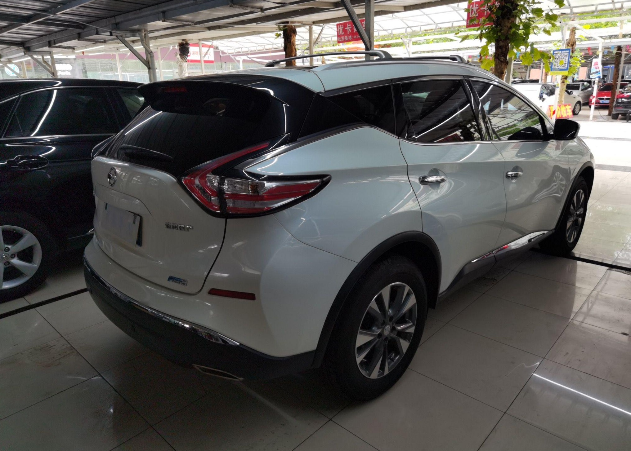 日产 楼兰 2021款 2.5L XE 两驱精英版