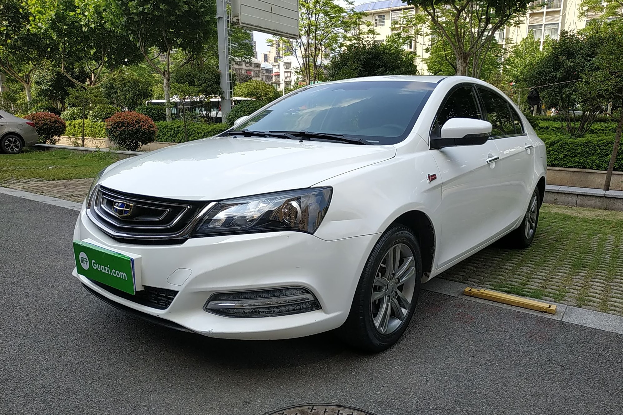 吉利汽车 帝豪 2017款 三厢百万款 1.5L CVT向上互联版