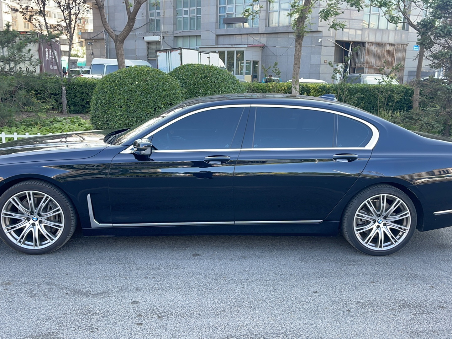 宝马7系 2019款 740Li xDrive 行政型 豪华套装(进口)