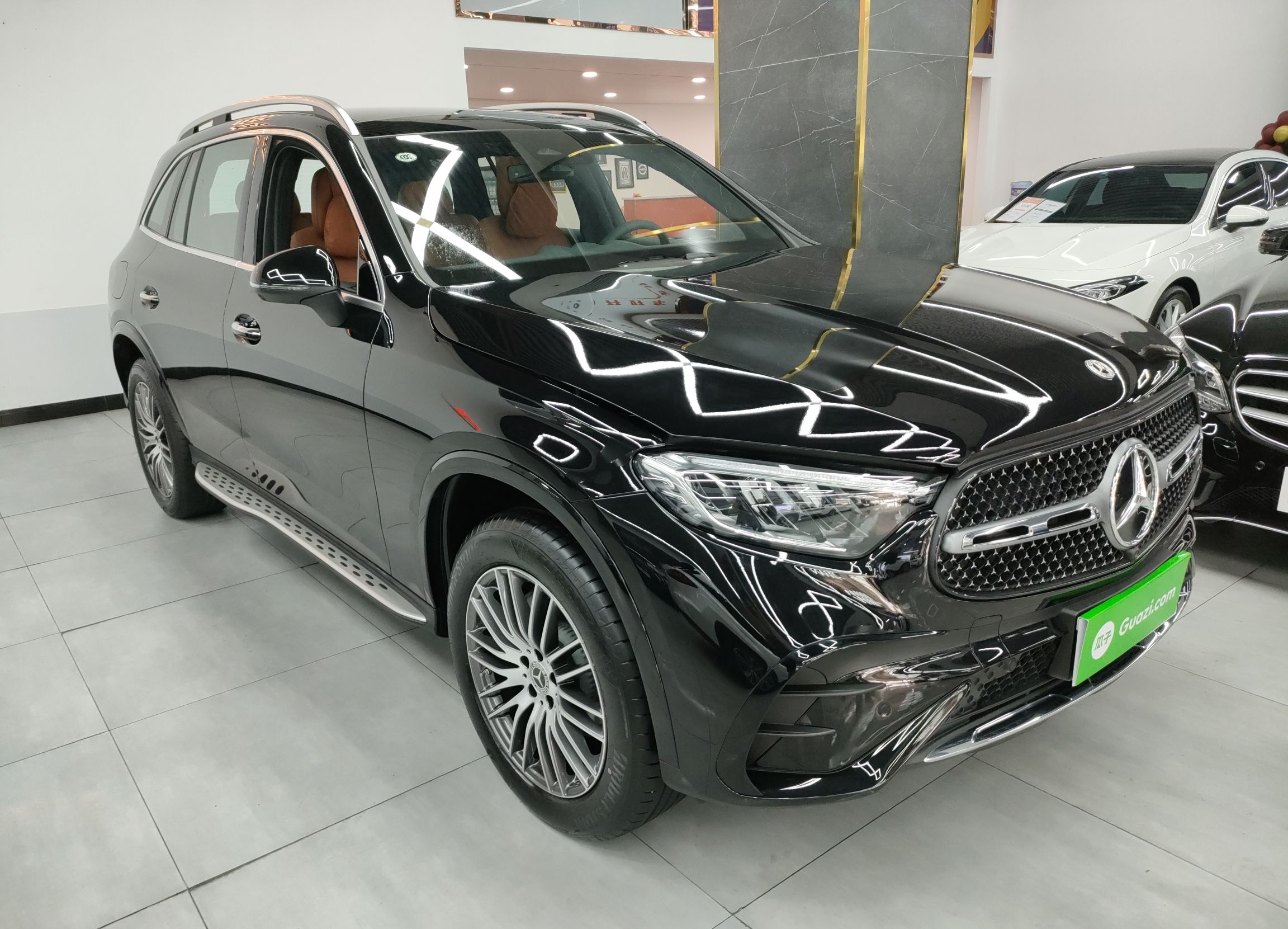 奔驰GLC级 2023款 GLC 300 L 4MATIC 动感型 7座