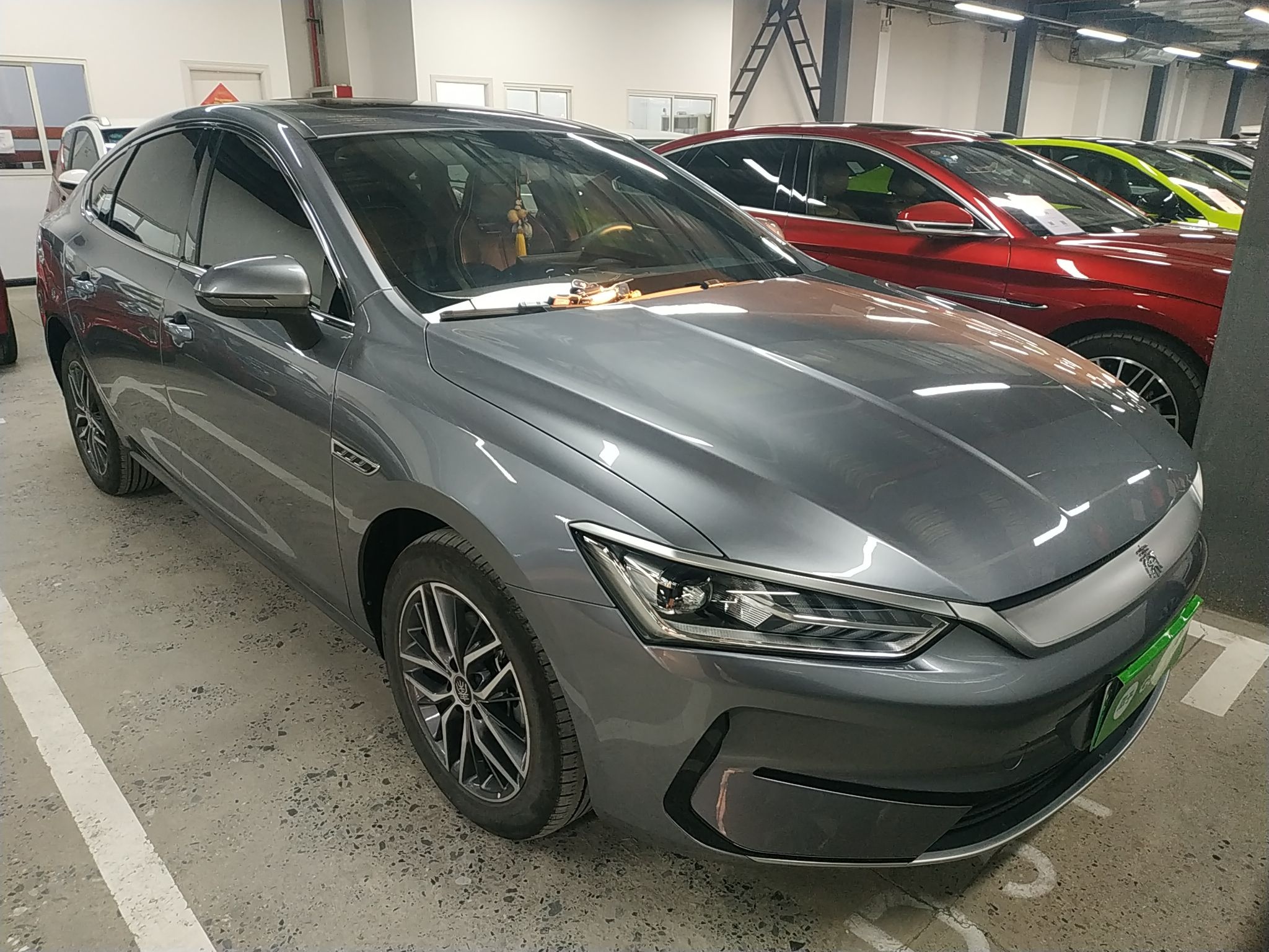 比亚迪 秦PLUS 2021款 EV 400KM 豪华型