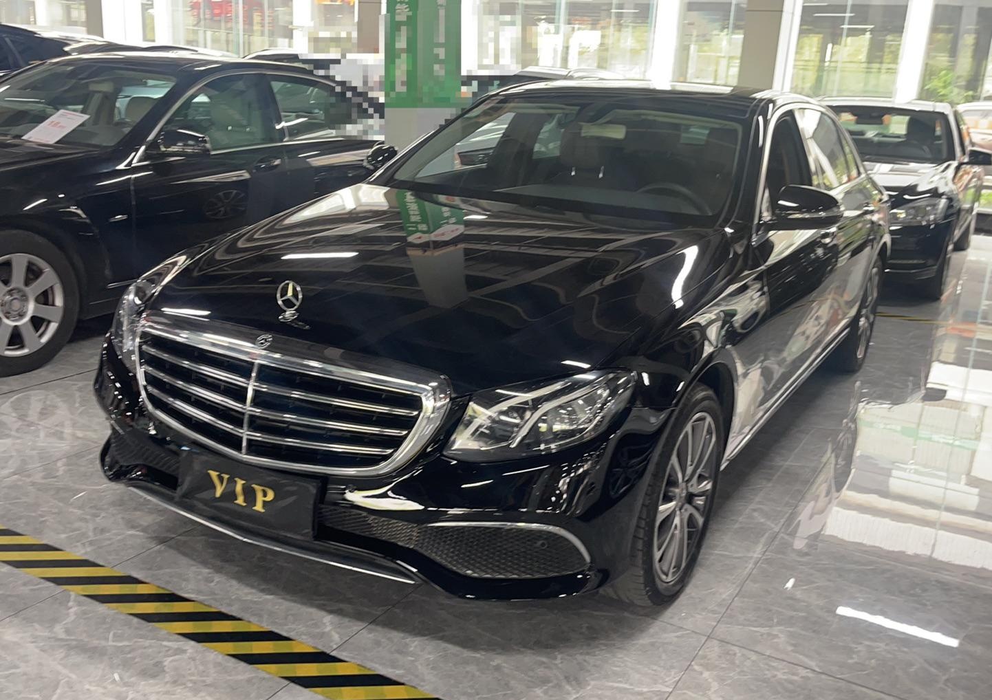 奔驰E级 2019款 E 260 L