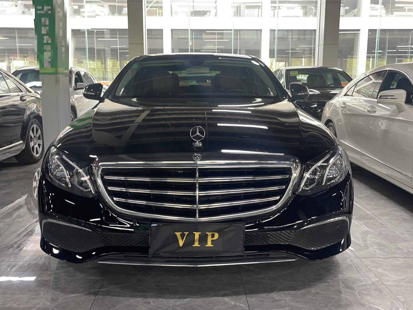 奔驰E级 2019款 E 260 L