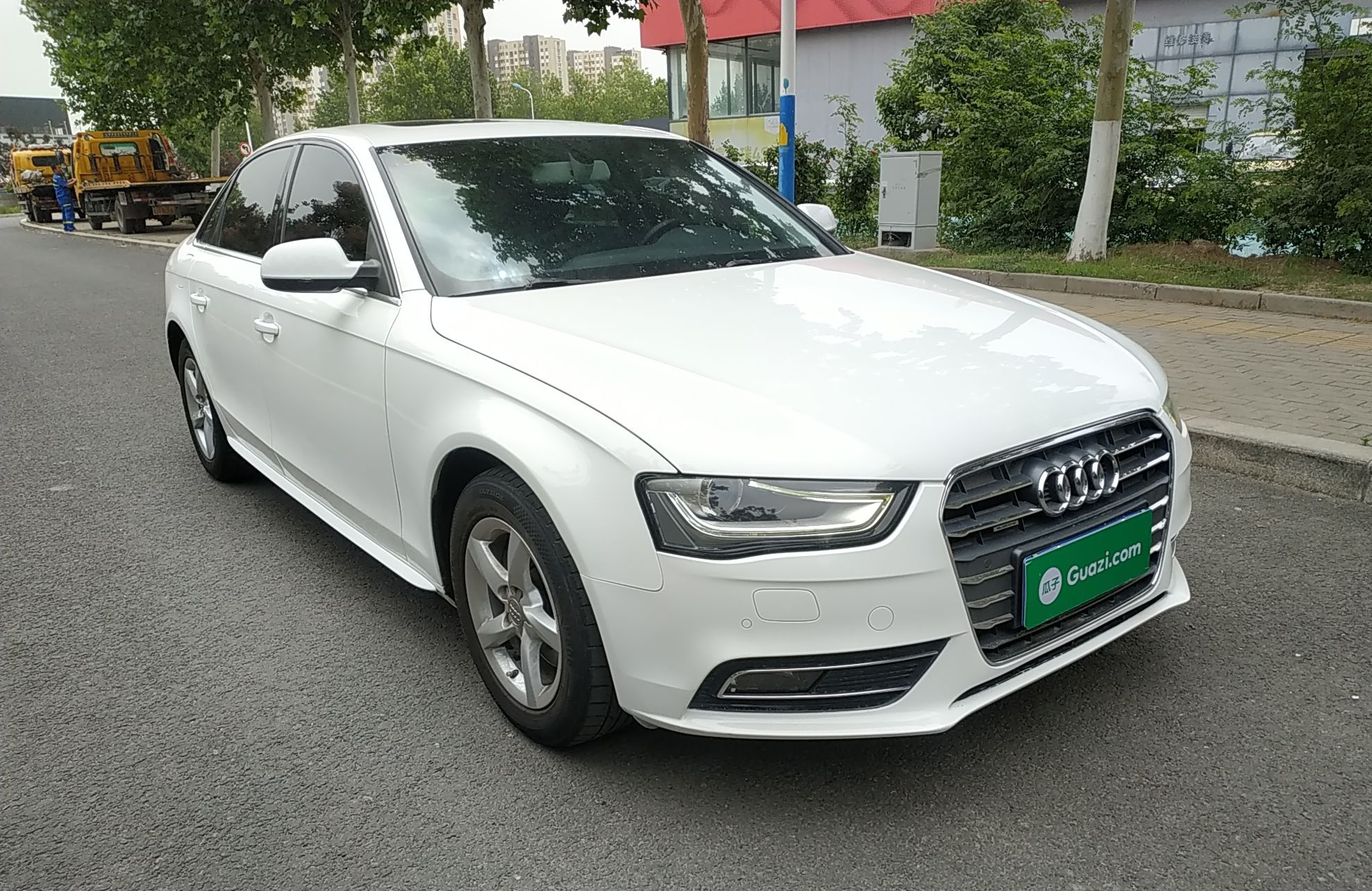 奥迪A4L 2015款 35 TFSI 自动标准型