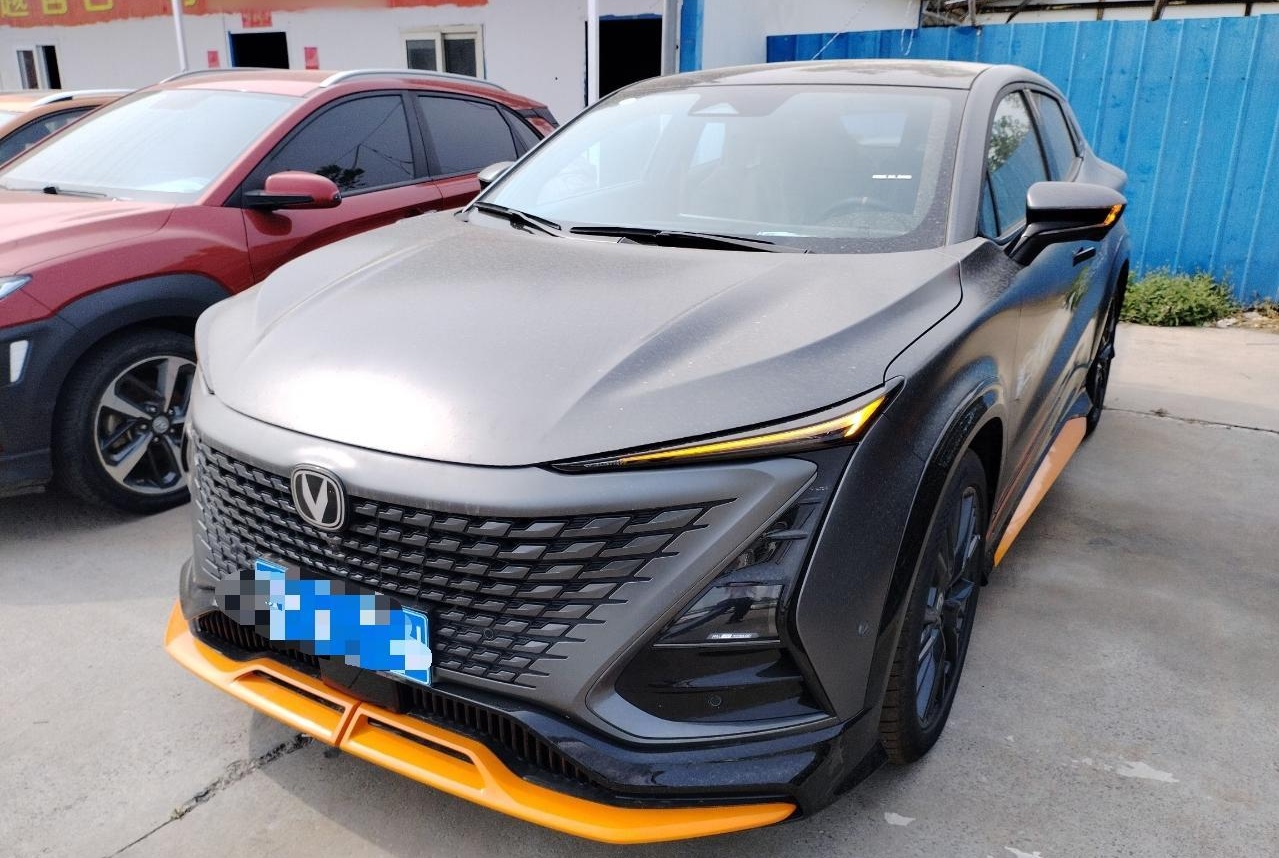 长安UNI-T 2023款 第二代 1.5T 运动版 旗舰型