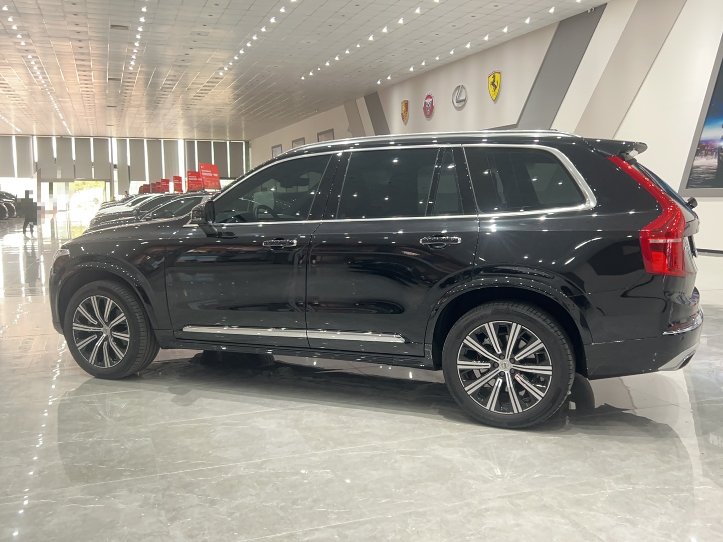 沃尔沃XC90 2021款 B6 智逸豪华版 7座(进口)