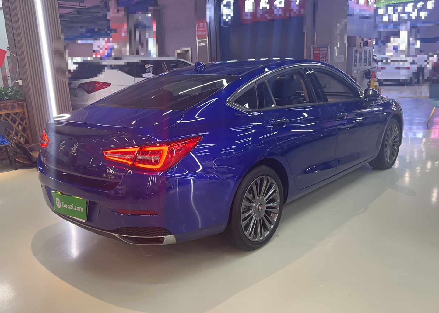 红旗H5 2020款 1.8T 自动智联旗韵版