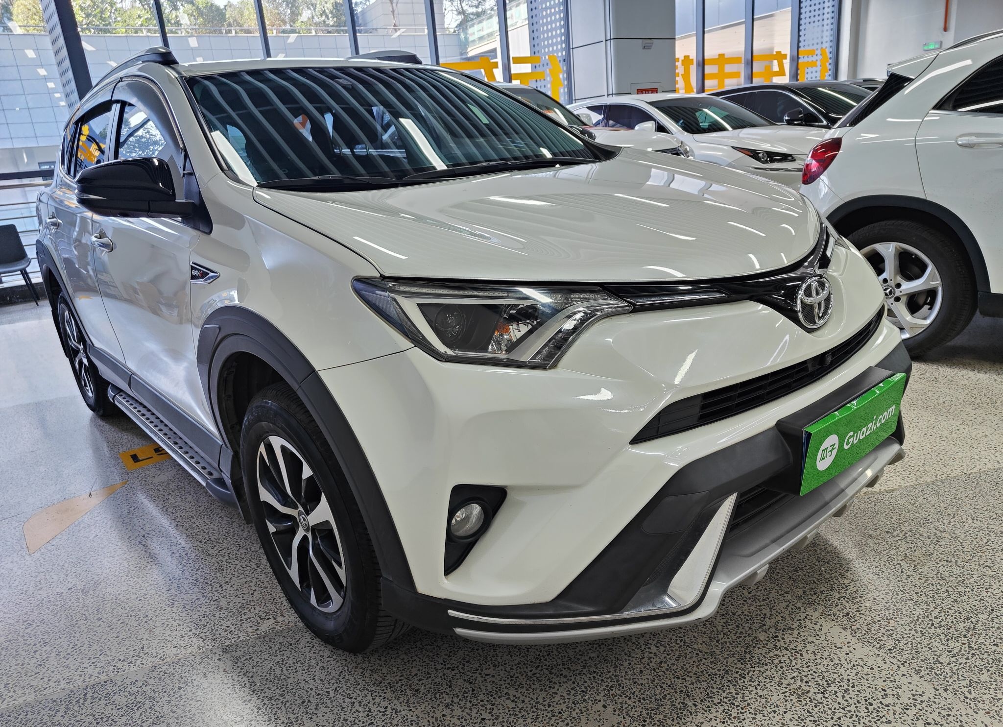 丰田 RAV4 2018款 2.0L CVT两驱风尚X版