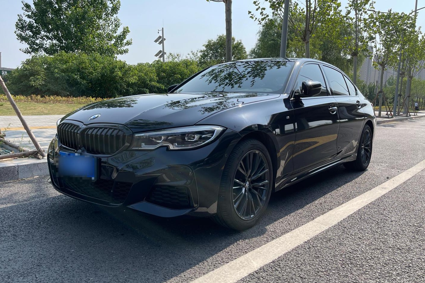 宝马3系 2021款 改款二 325Li M运动曜夜套装