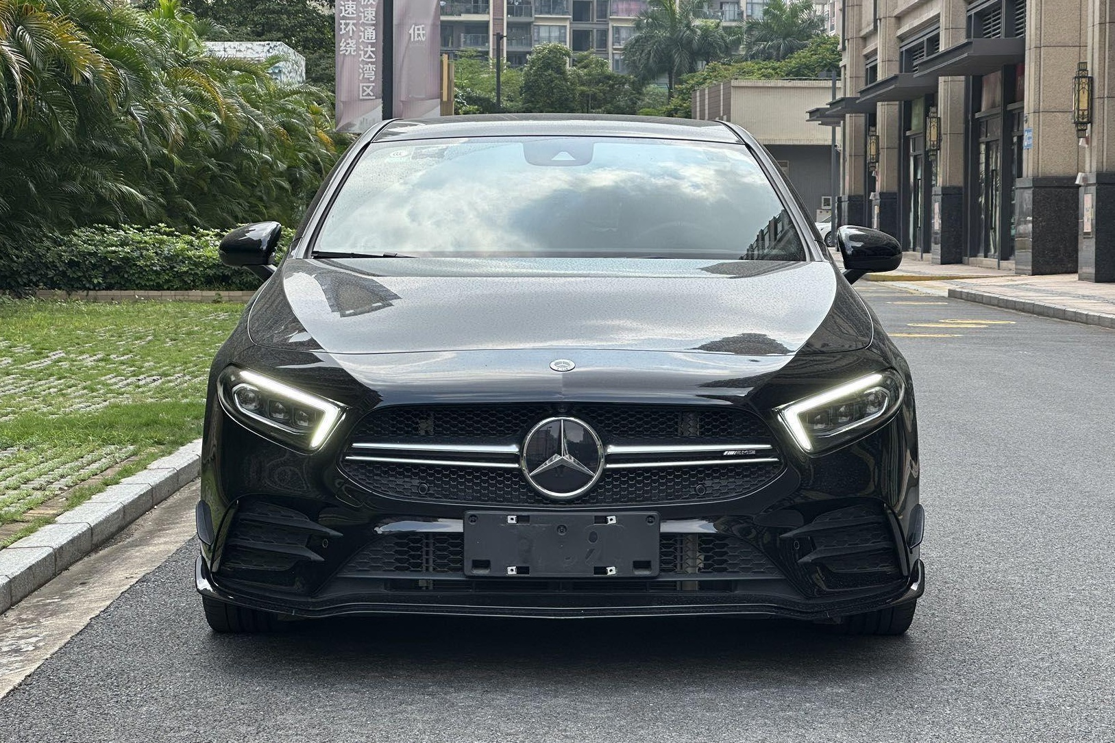 奔驰A级AMG 2022款 AMG A 35 4MATIC