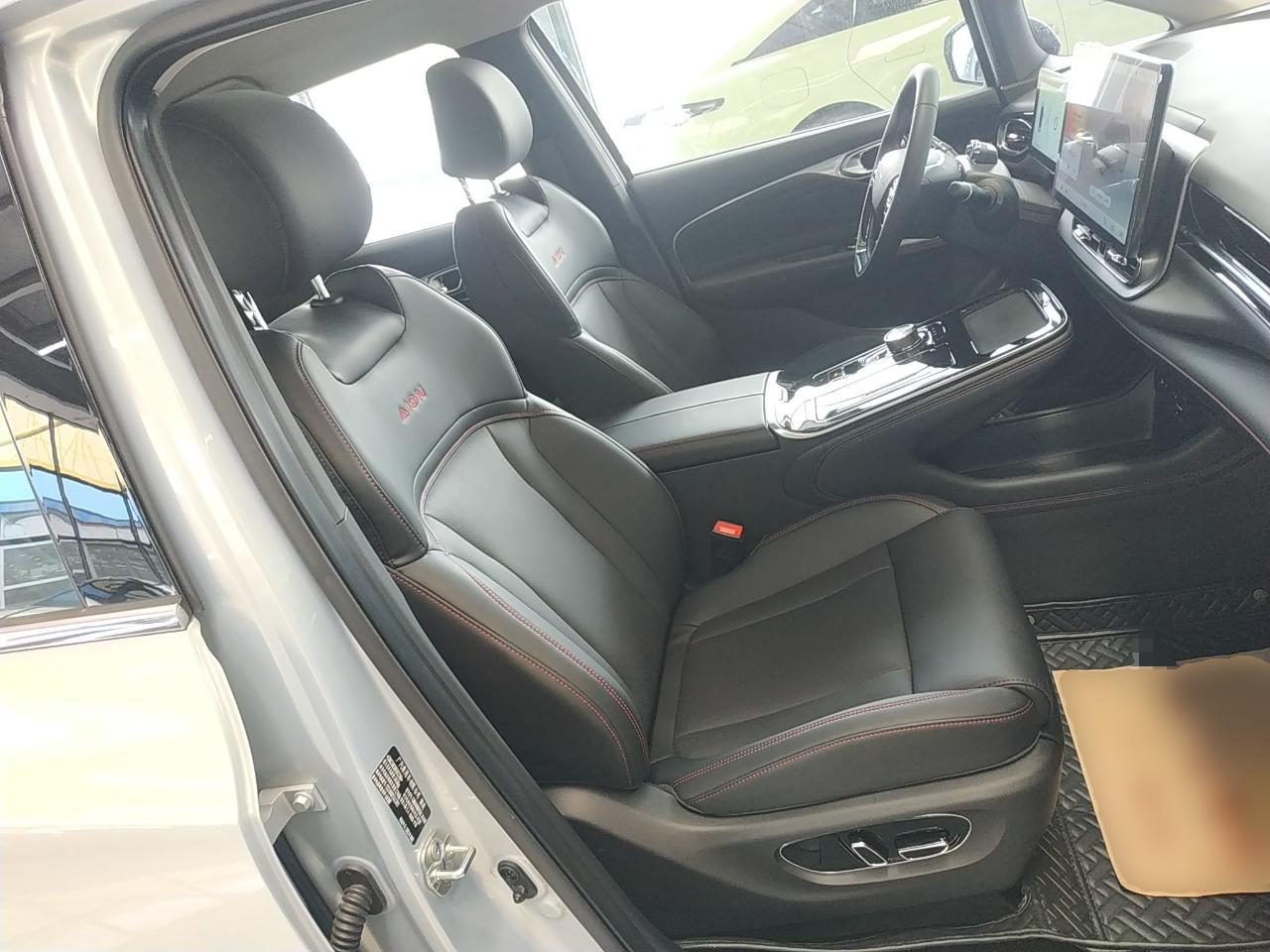 广汽埃安 Aion V(埃安V) 2021款 PLUS 70 智享科技版