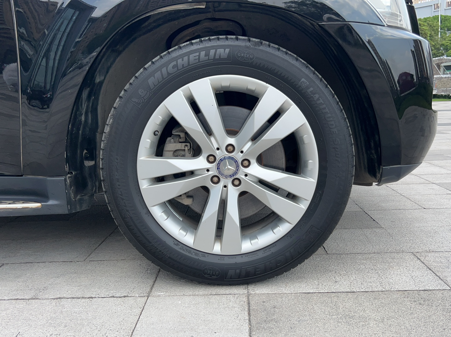 奔驰GL级 2011款 GL 450 4MATIC尊贵型(进口)