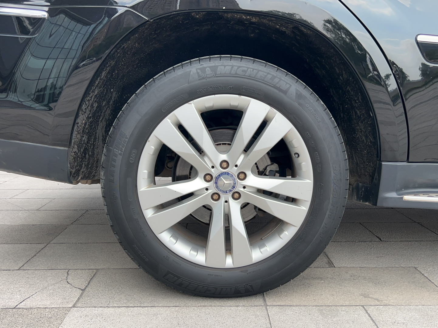 奔驰GL级 2011款 GL 450 4MATIC尊贵型(进口)