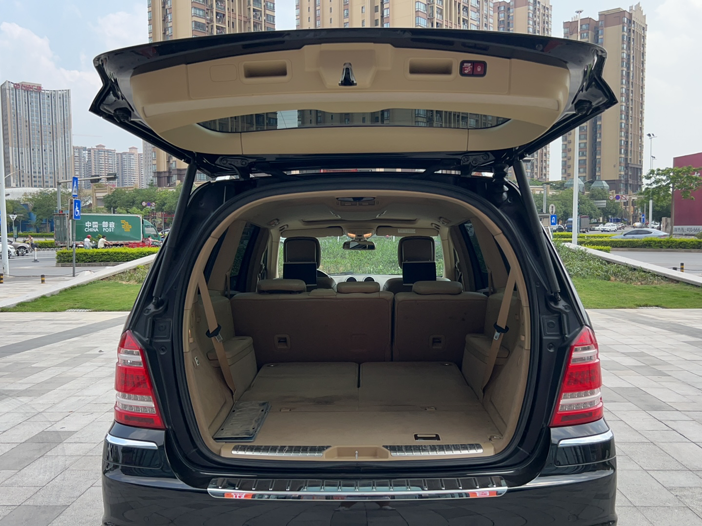 奔驰GL级 2011款 GL 450 4MATIC尊贵型(进口)