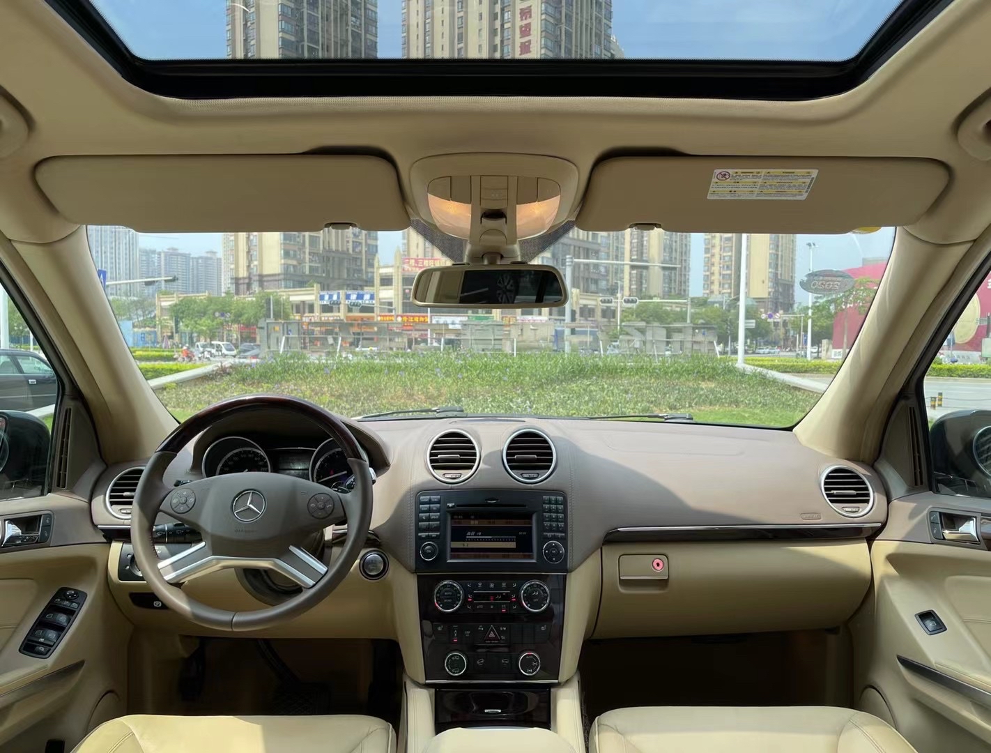 奔驰GL级 2011款 GL 450 4MATIC尊贵型(进口)