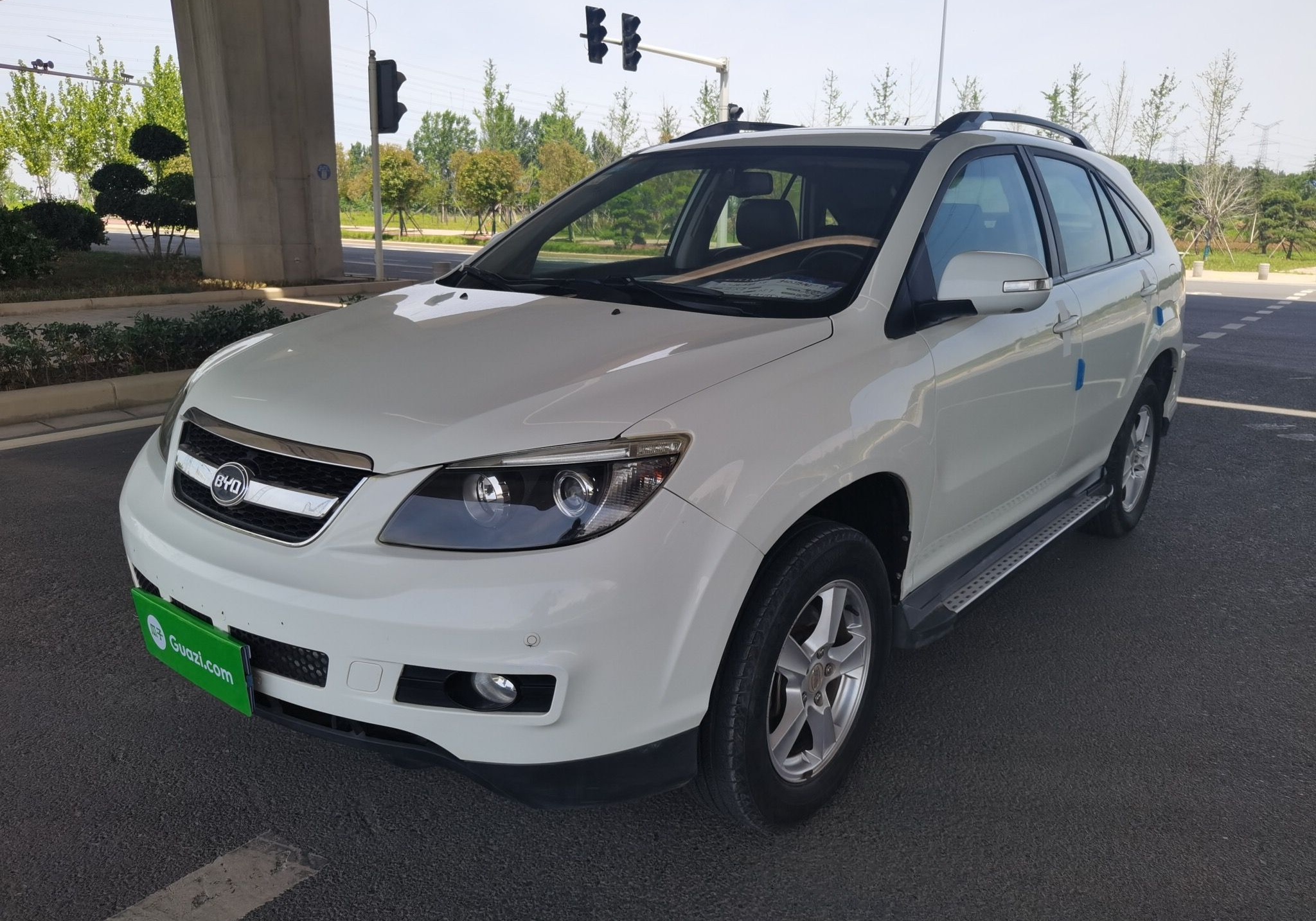 比亚迪S6 2014款 1.5TI 手动尊贵型 7座