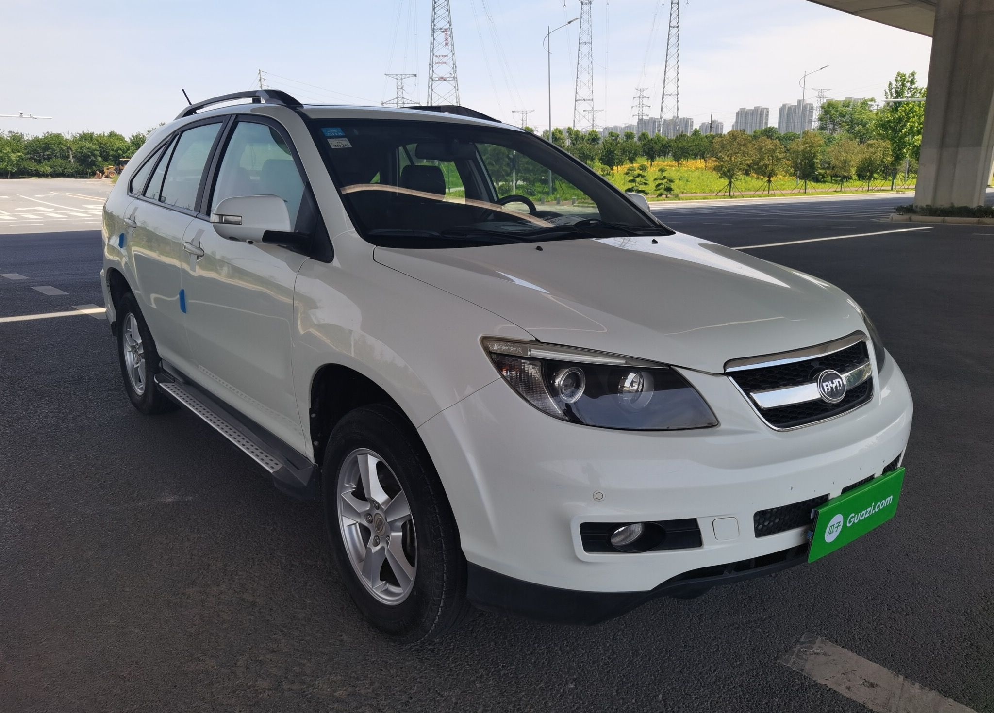 比亚迪S6 2014款 1.5TI 手动尊贵型 7座