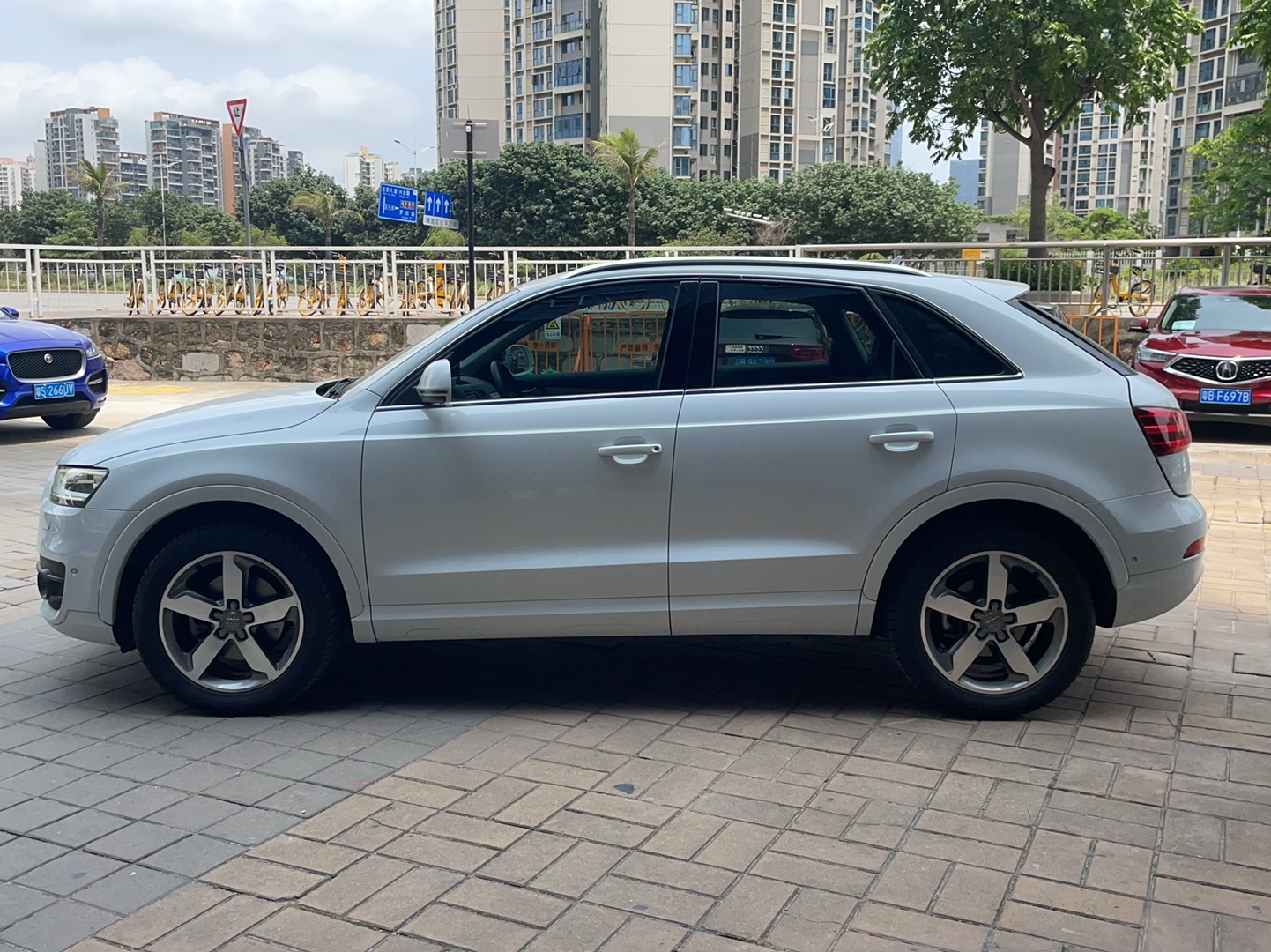 奥迪Q3 2013款 40 TFSI quattro 豪华型