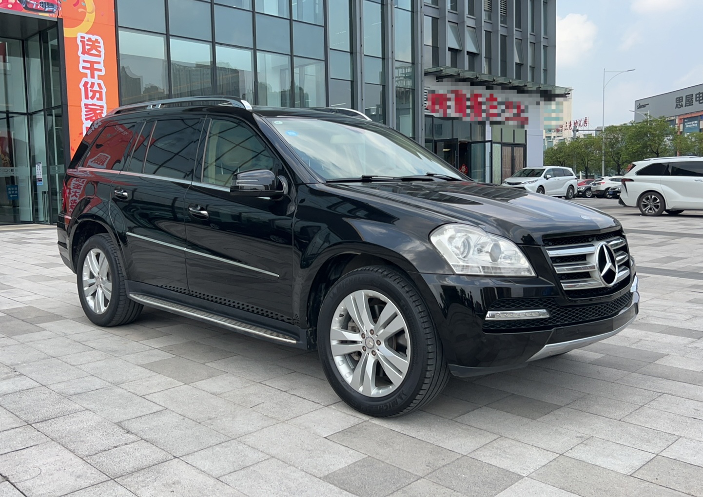 奔驰GL级 2011款 GL 450 4MATIC尊贵型(进口)