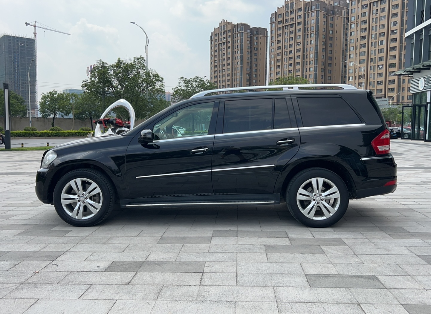 奔驰GL级 2011款 GL 450 4MATIC尊贵型(进口)