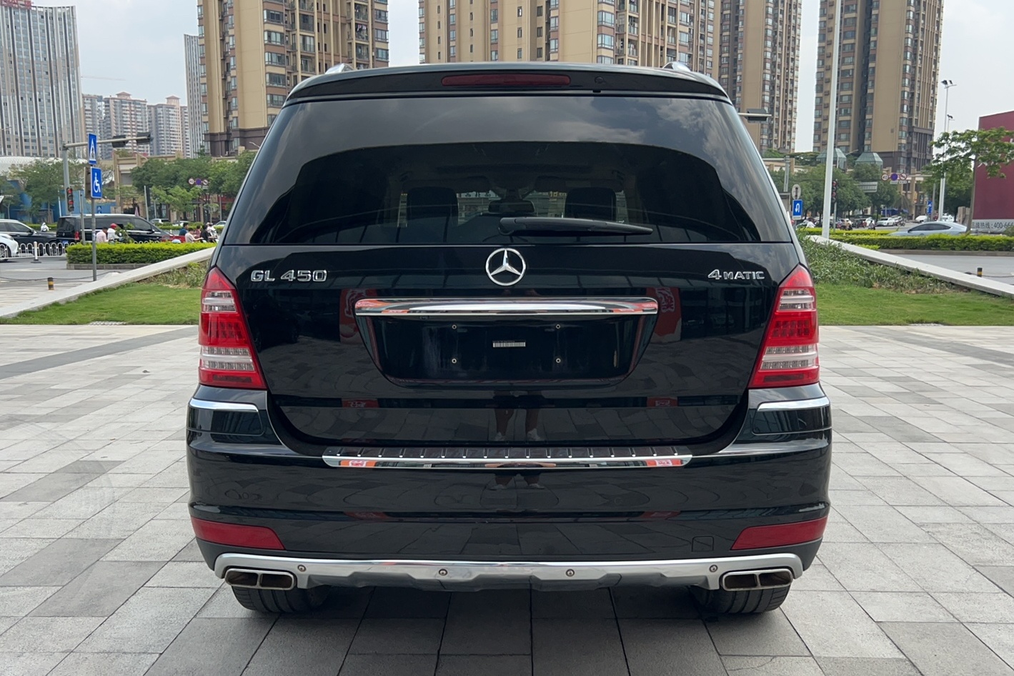 奔驰GL级 2011款 GL 450 4MATIC尊贵型(进口)