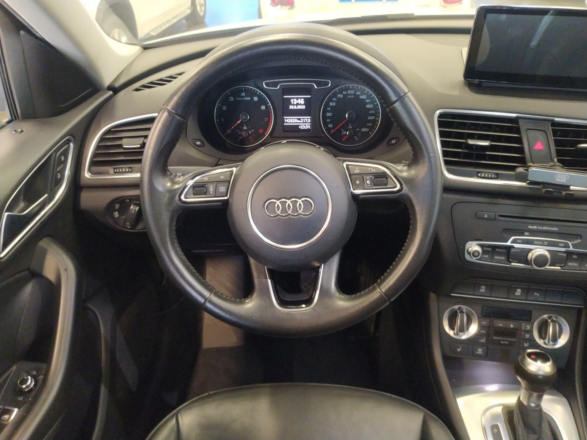 奥迪Q3 2015款 35 TFSI 舒适型