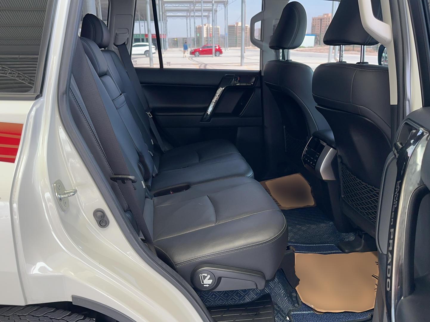 丰田 普拉多 2019款 3.5L 自动TX-L尊享版后挂备胎