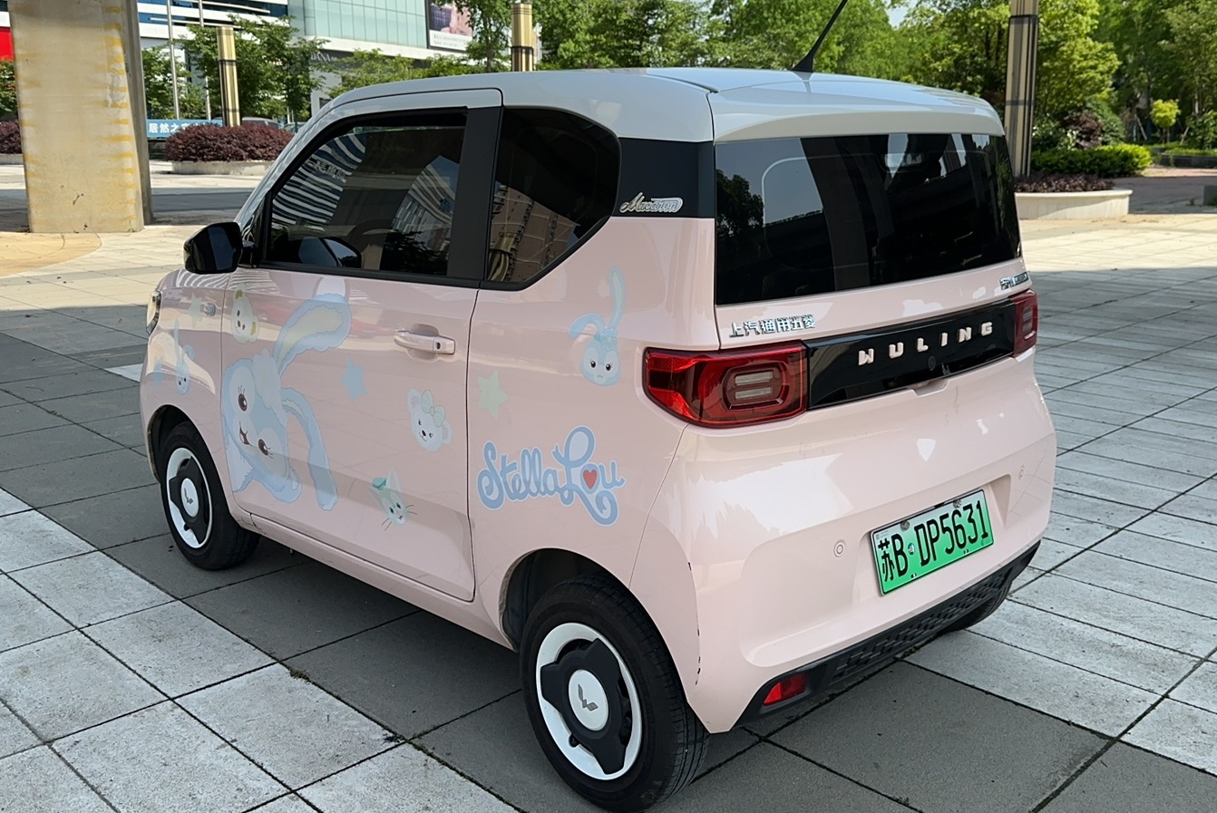 五菱汽车 宏光MINI EV 2021款 马卡龙时尚款 磷酸铁锂