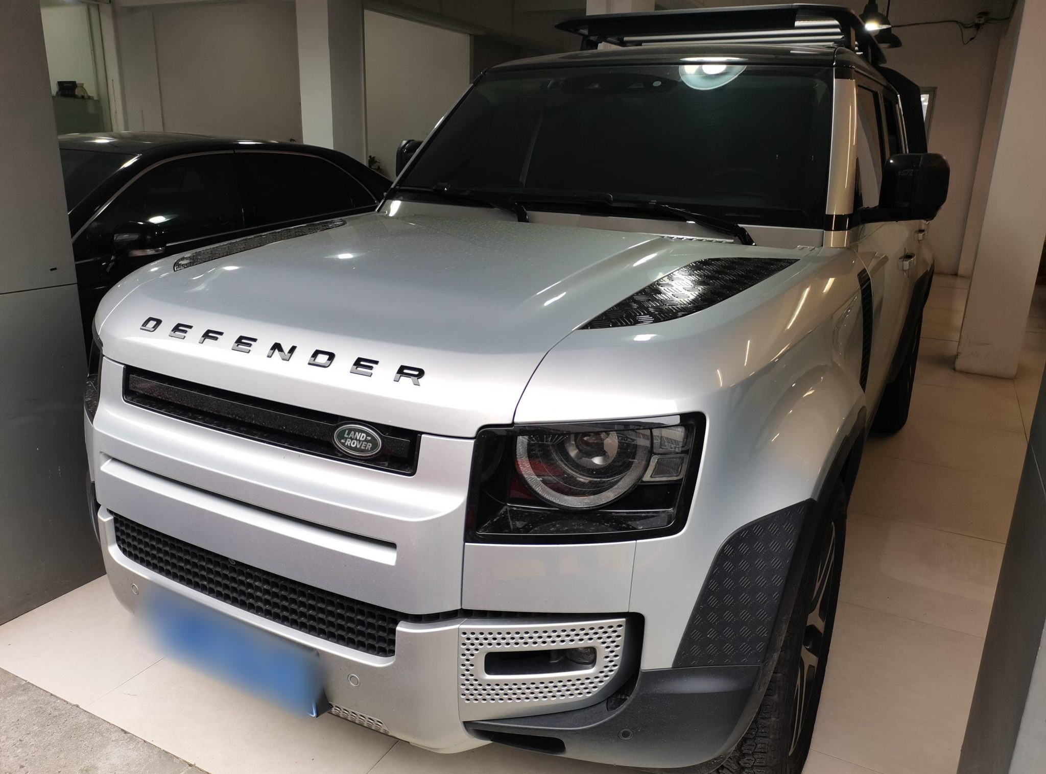 路虎 卫士 2023款 110 P400 暗黑特别版(进口)