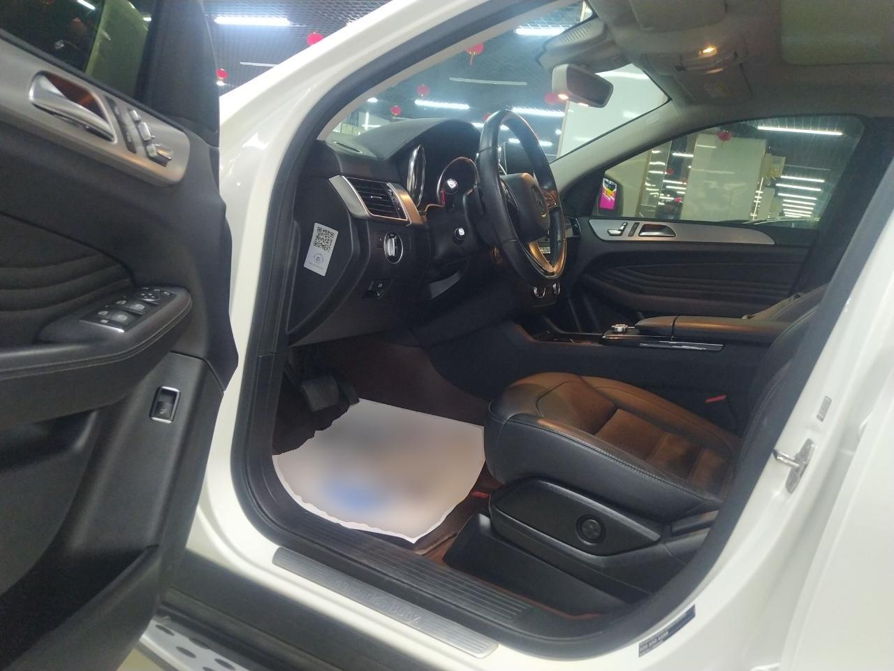 奔驰GLE级 2018款 GLE 320 4MATIC 轿跑SUV(进口)