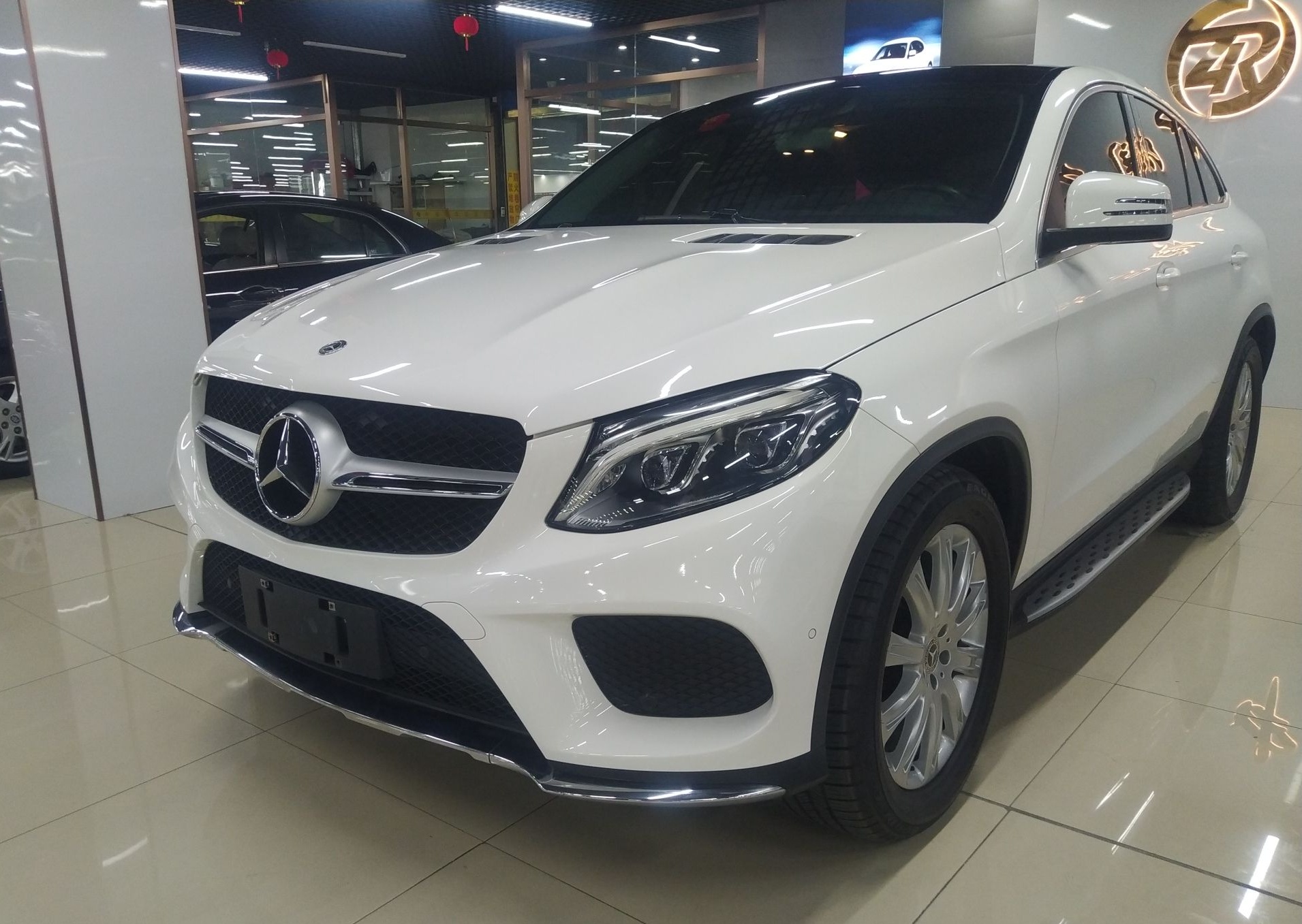 奔驰GLE级 2018款 GLE 320 4MATIC 轿跑SUV(进口)