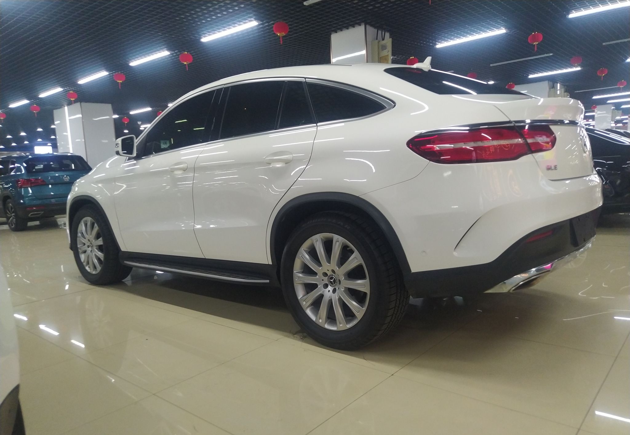 奔驰GLE级 2018款 GLE 320 4MATIC 轿跑SUV(进口)