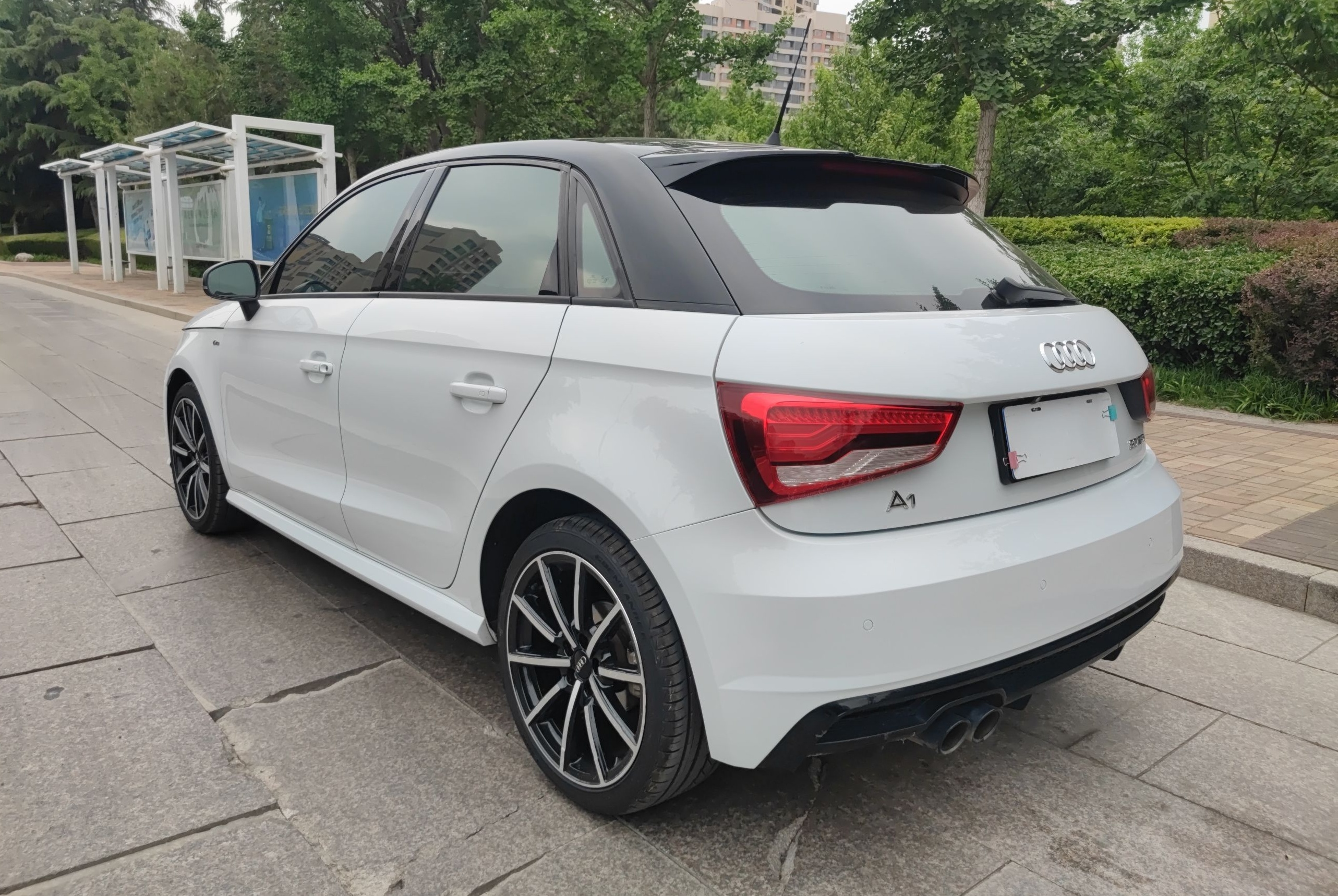 奥迪A1 2016款 30 TFSI Sportback S Line运动版(进口)